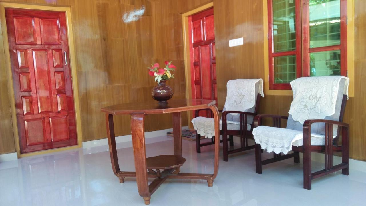 The Munroe Villagio Homey Mundrothuruth Bagian luar foto