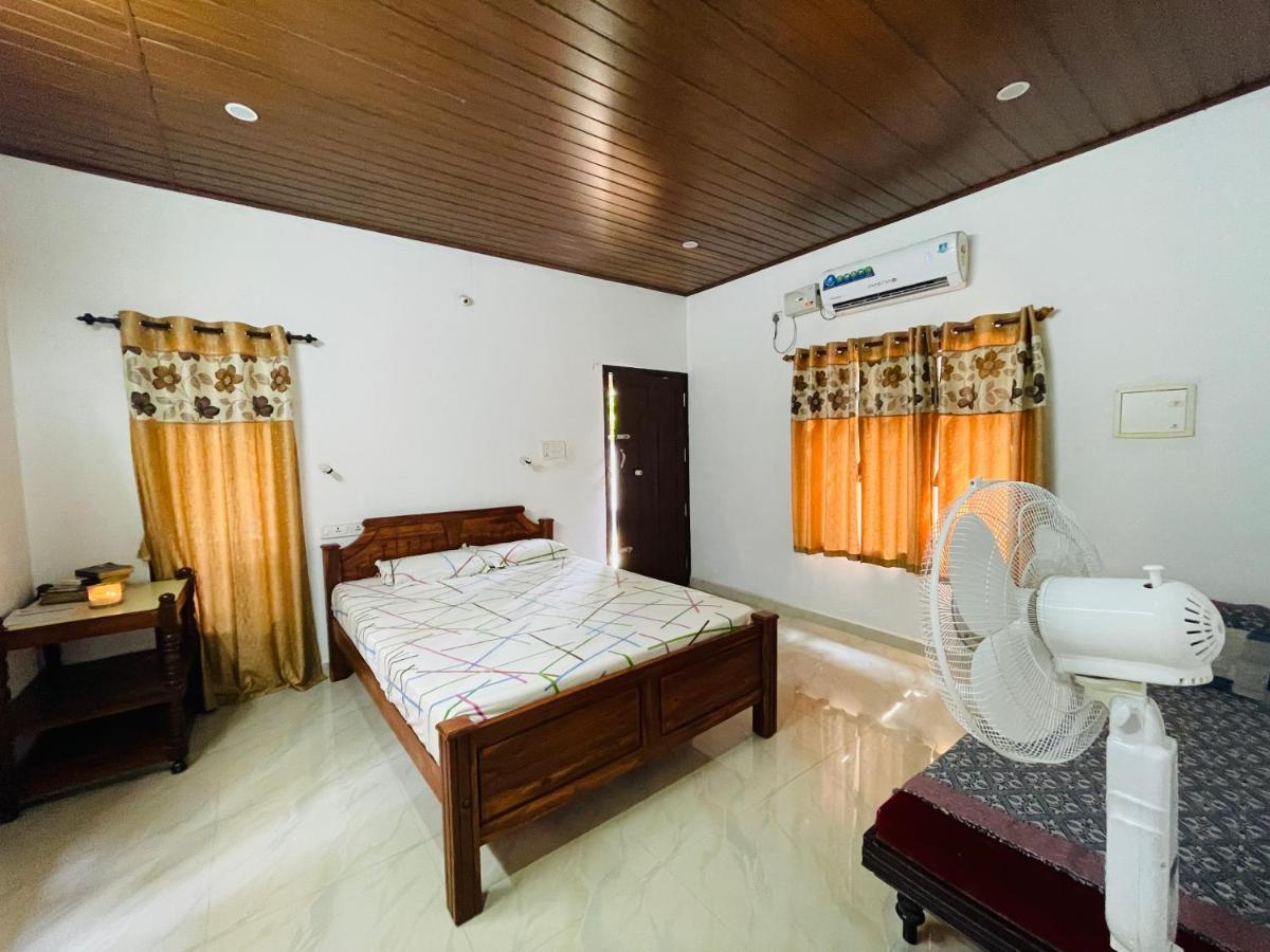 The Munroe Villagio Homey Mundrothuruth Bagian luar foto